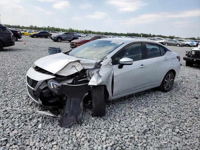  NISSAN VERSA 2021 Серебристый