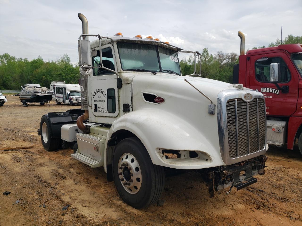 Chatham, VA에서 판매 중인 2012 Peterbilt 386 - Stripped