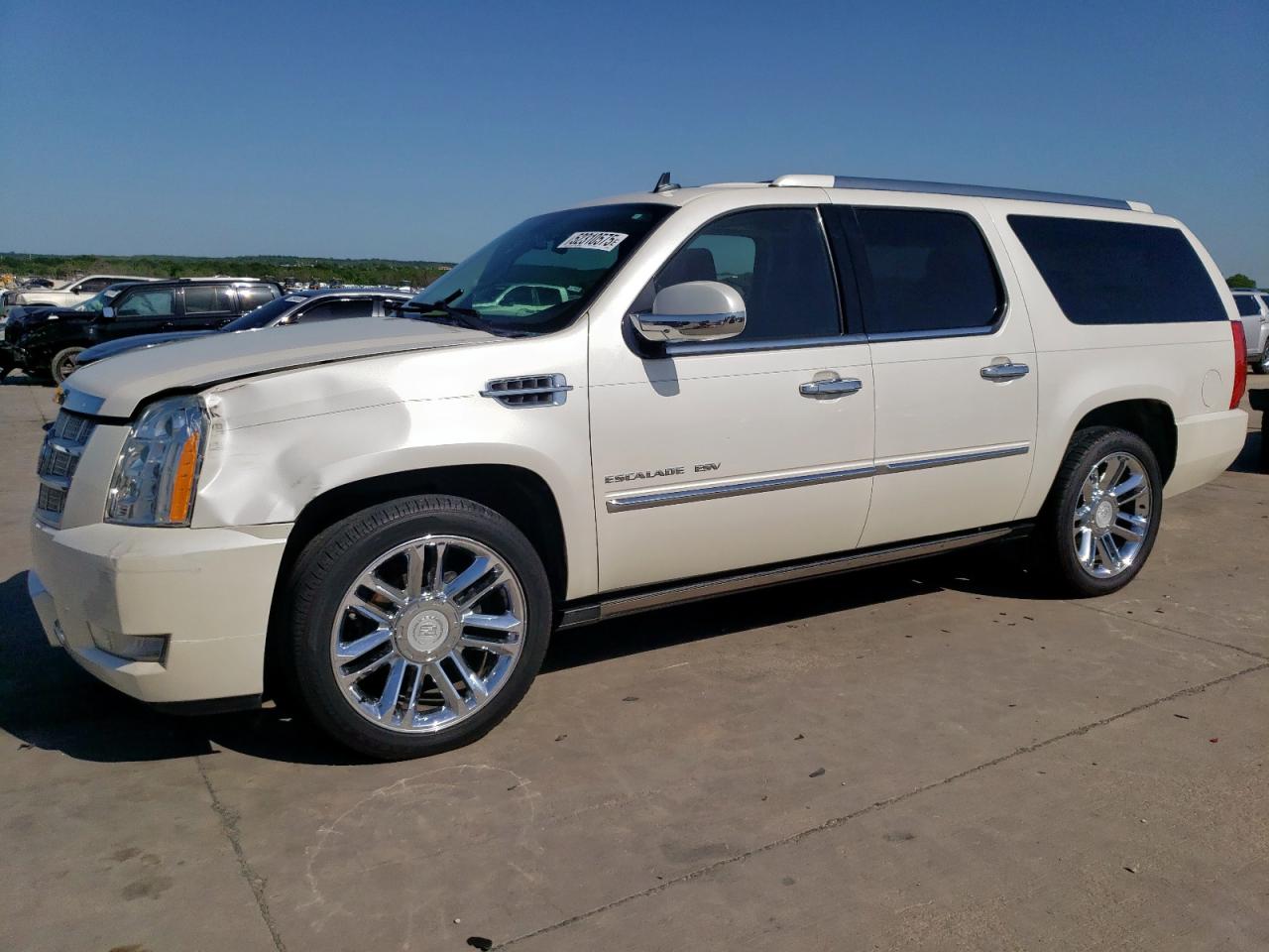 2011 Cadillac Escalade Esv Platinum for Sale in Grand Prairie, TX - Front End