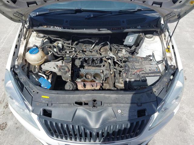 2014 SKODA FABIA SE 1
