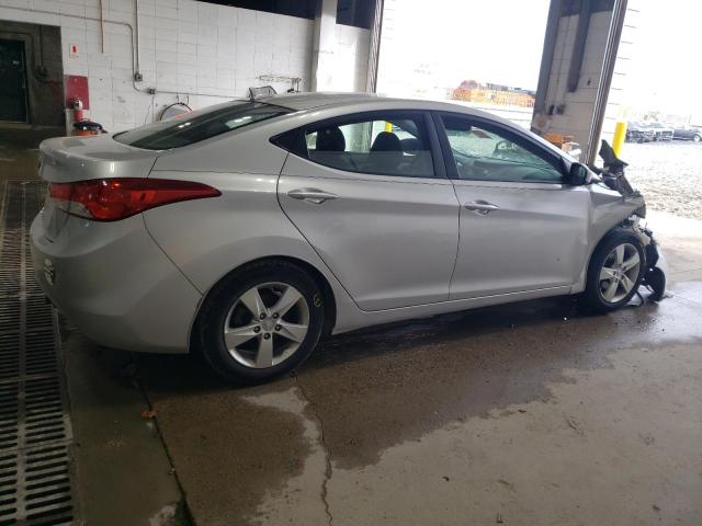  HYUNDAI ELANTRA 2013 Серебристый