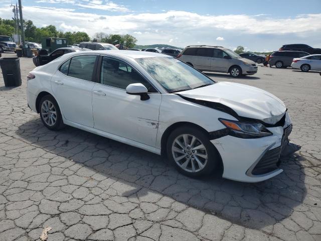  TOYOTA CAMRY 2021 Biały