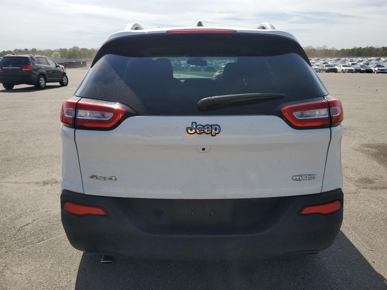2016 Jeep Cherokee Latitude VIN: 1C4PJMCB7GW337997 Lot: 54970095