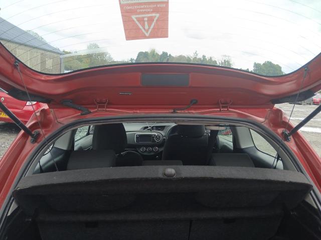 2013 TOYOTA YARIS TR V