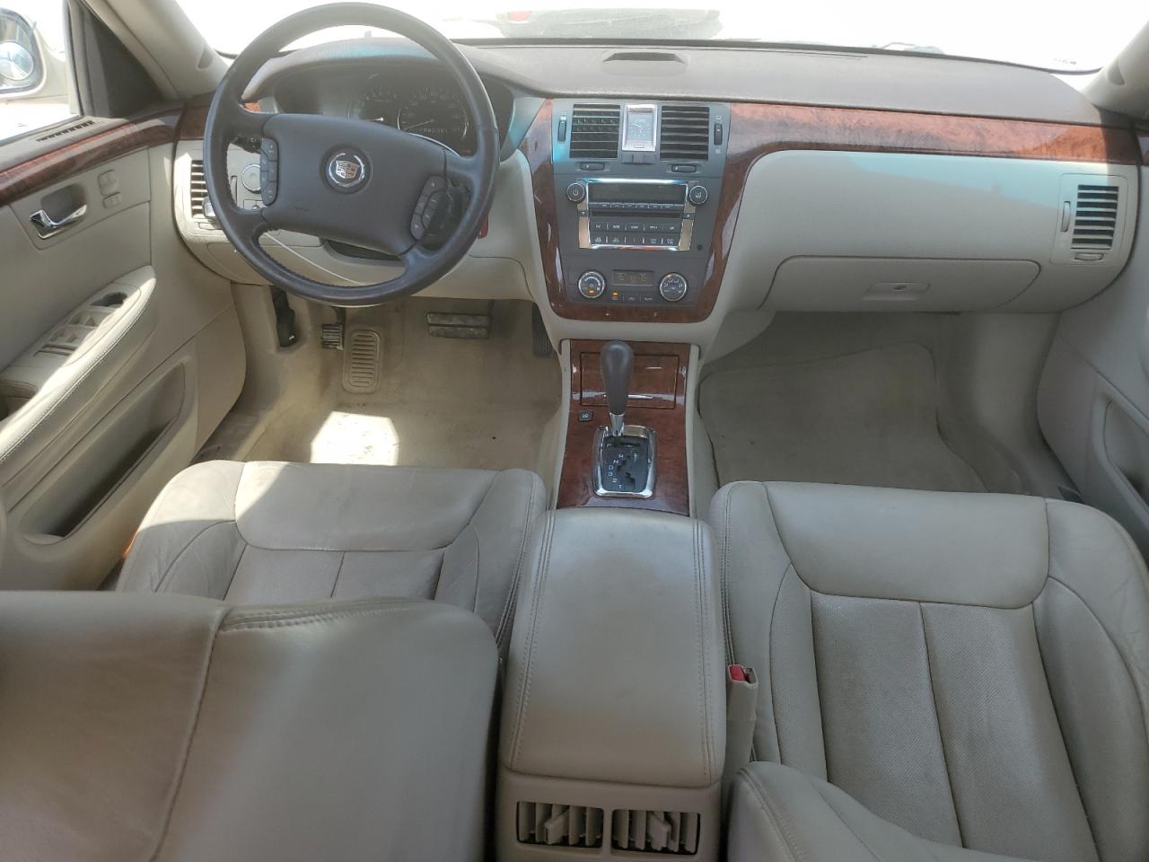 2007 Cadillac Dts VIN: 1G6KD57Y47U152746 Lot: 51317735