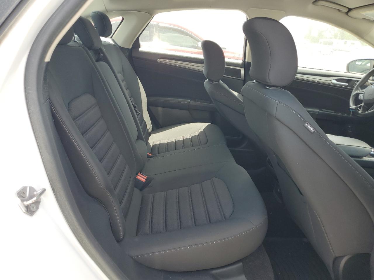 2019 Ford Fusion Se VIN: 3FA6P0LU7KR119306 Lot: 54031875