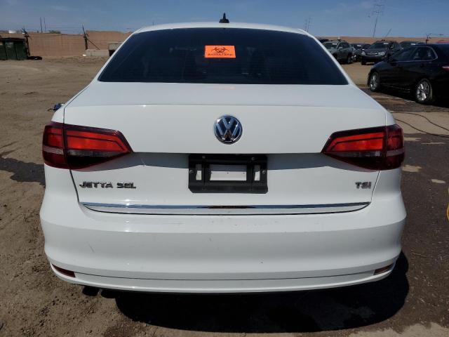  VOLKSWAGEN JETTA 2017 Белы