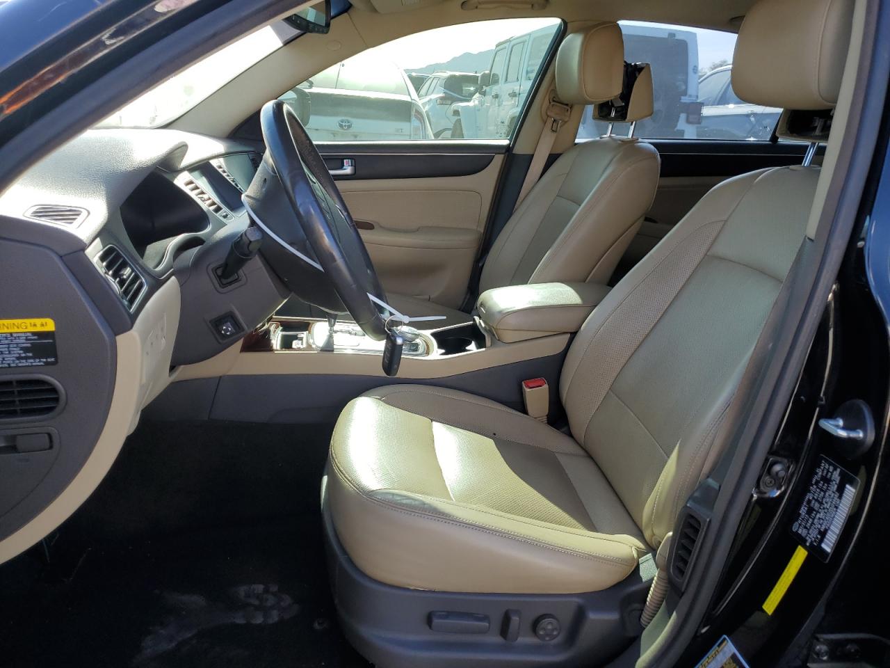 2013 Hyundai Genesis 3.8L VIN: KMHGC4DD2DU246682 Lot: 54065285