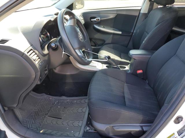 Sedans TOYOTA COROLLA 2012 White