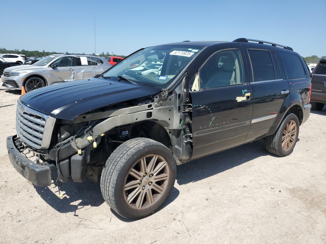 2008 Chrysler Aspen Limited for Sale in Houston, TX - Front End