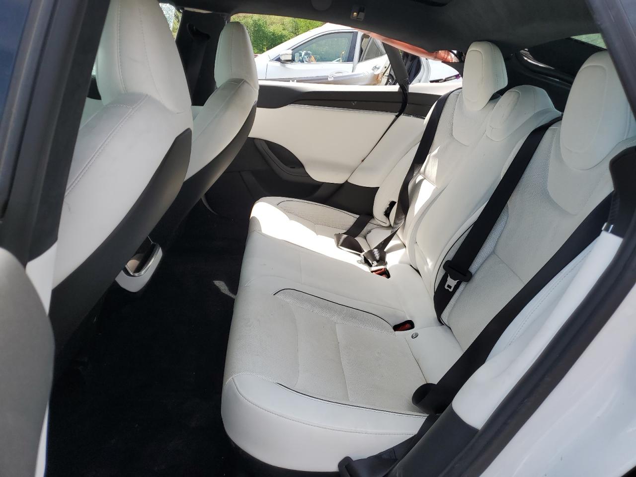 2022 Tesla Model S VIN: 5YJSA1E63NF460643 Lot: 54665505
