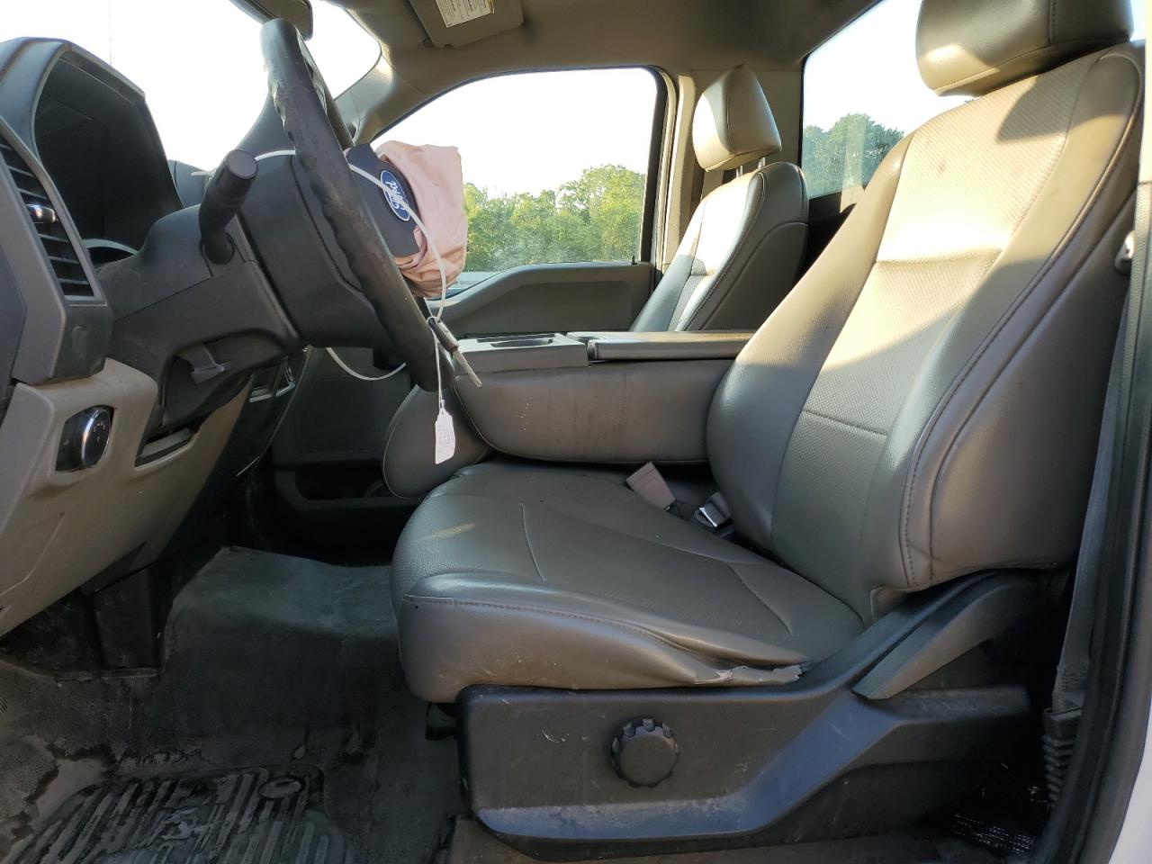 2019 Ford F250 Super Duty VIN: 1FTBF2A68KEC65664 Lot: 52340065