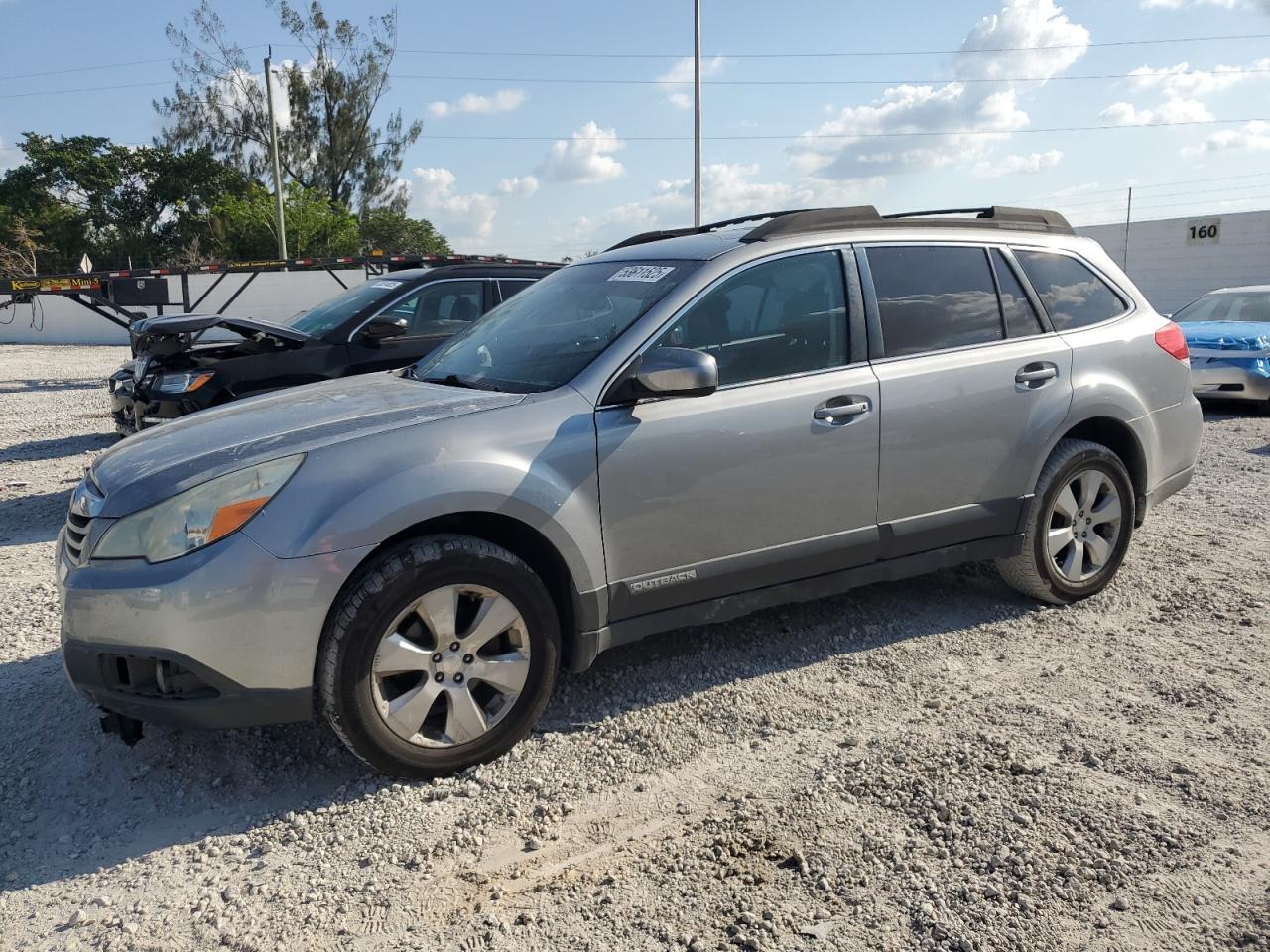 2011 Subaru Outback 2.5I Limited იყიდება Homestead-ში, FL - All Over