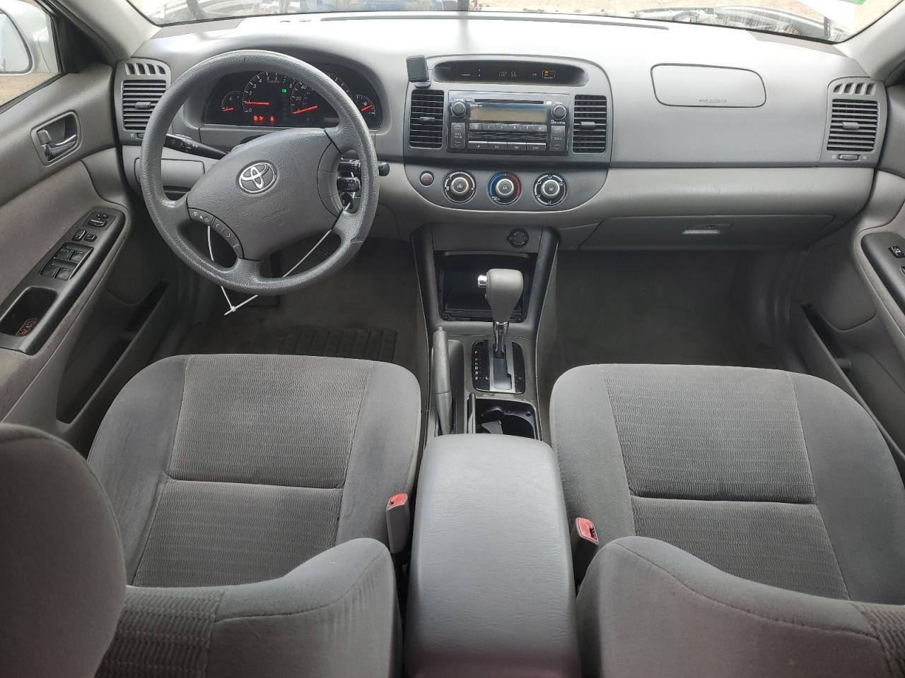 2005 Toyota Camry Le VIN: 4T1BE32K55U571232 Lot: 52488365