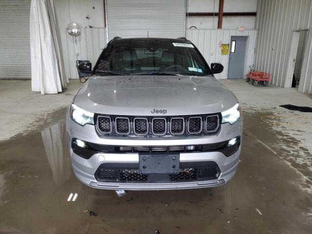  JEEP COMPASS 2023 Srebrny