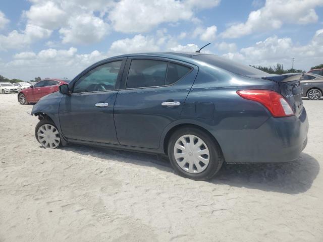  NISSAN VERSA 2015 Серый