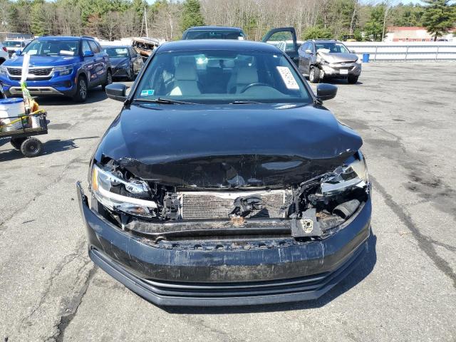 Sedans VOLKSWAGEN JETTA 2016 Czarny