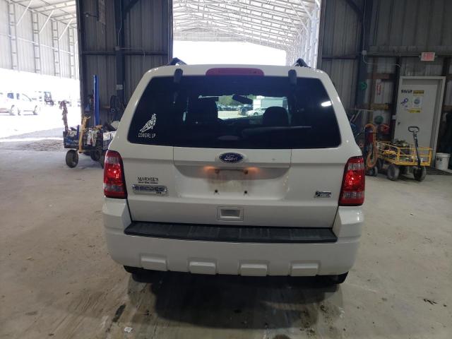 Паркетники FORD ESCAPE 2012 Белы