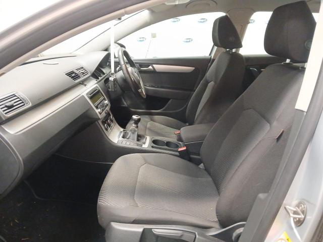 2011 VOLKSWAGEN PASSAT S B