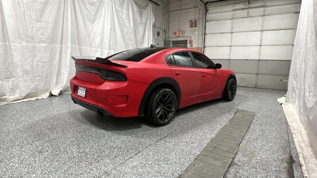  DODGE CHARGER 2017 Красный