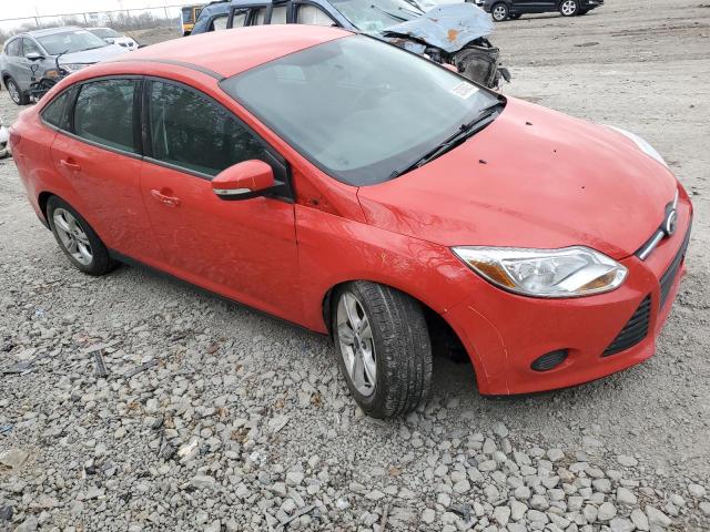  FORD FOCUS 2013 Czerwony