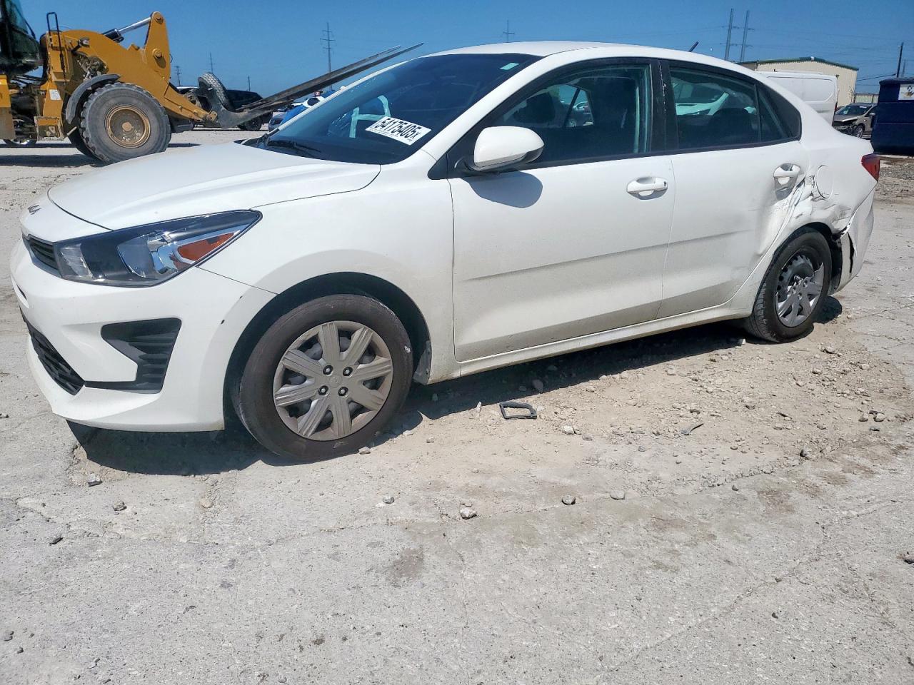 2013 KIA RIO Hatchback | KNADN5A34D6158429
