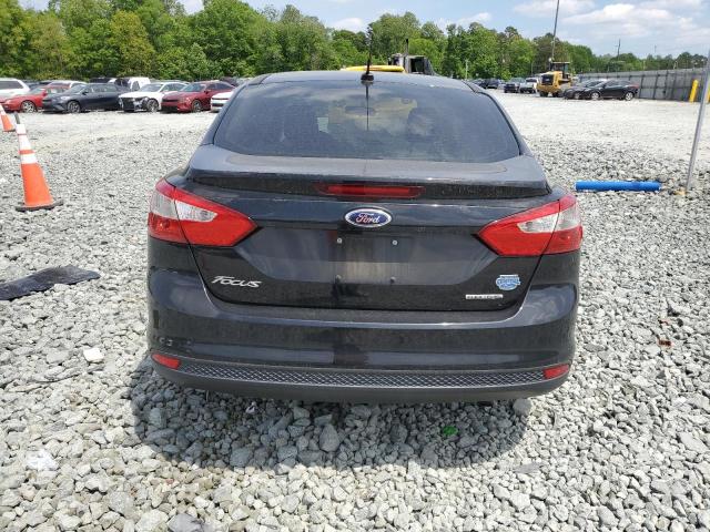 Sedans FORD FOCUS 2014 Black