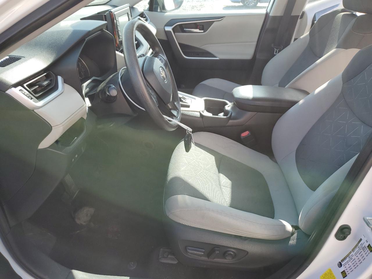 2021 Toyota Rav4 Xle VIN: 2T3W1RFV5MW120618 Lot: 51910675
