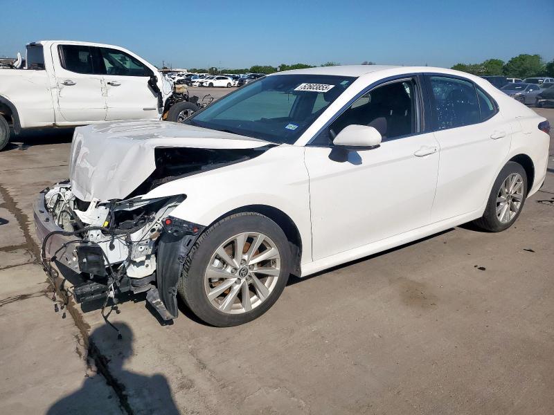 TOYOTA CAMRY LE 2024