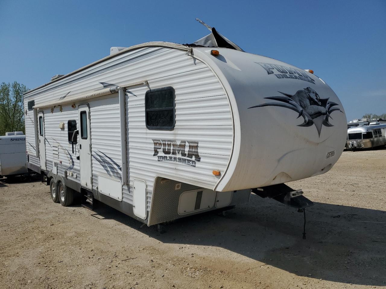 2010 Puma 5Th Wheel for Sale in Kansas City, KS - Top/Roof