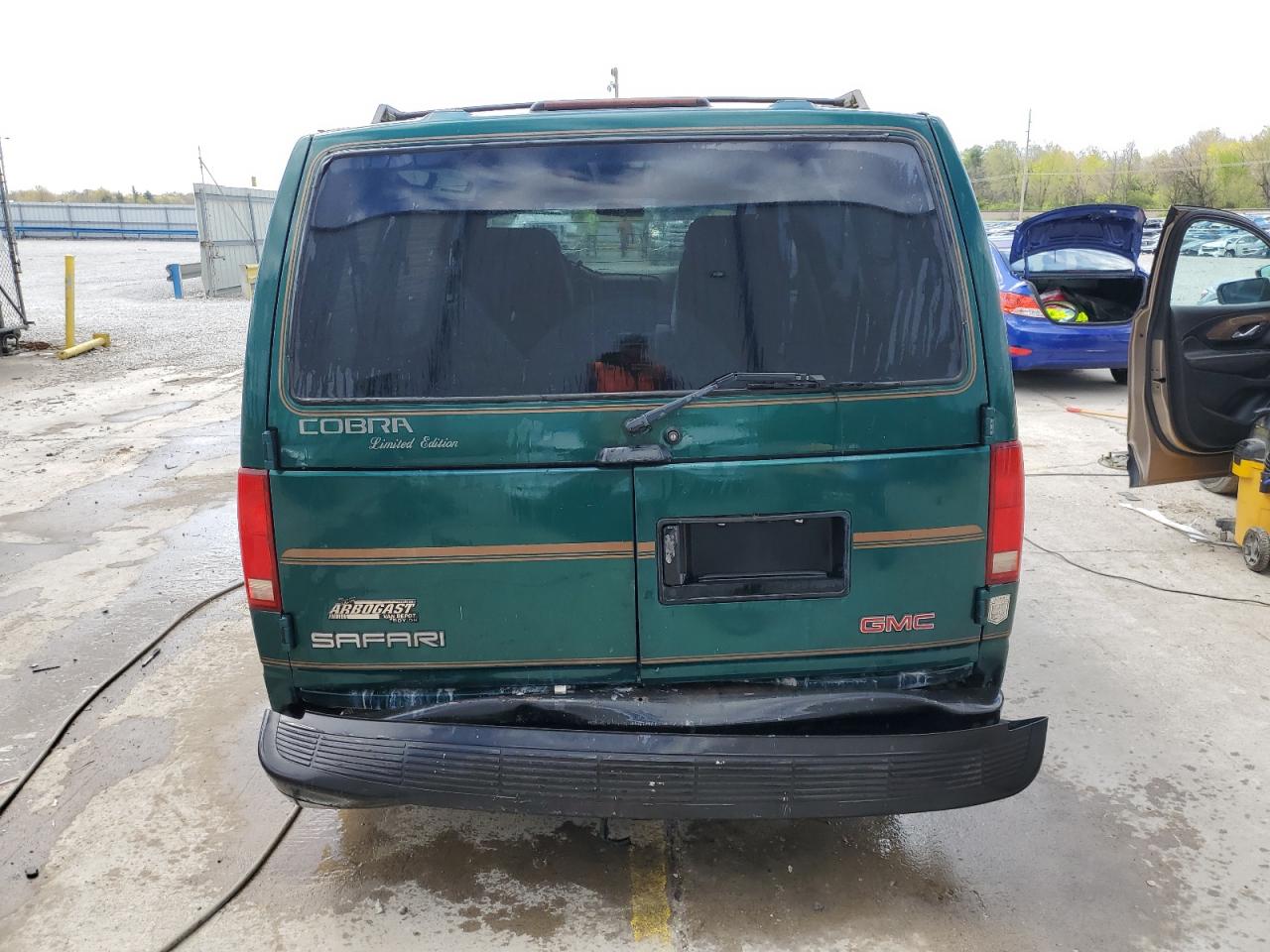 1998 GMC Safari Xt VIN: 1GDDM19WXWB540497 Lot: 50780655
