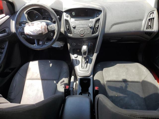 Hatchbacks FORD FOCUS 2015 Red