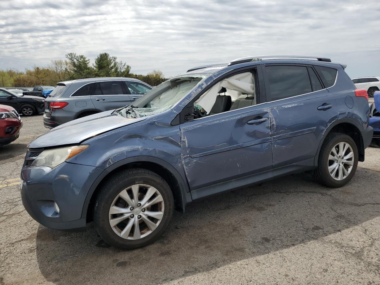 2013 Toyota Rav4 Limited for Sale in Pennsburg, PA - Rollover