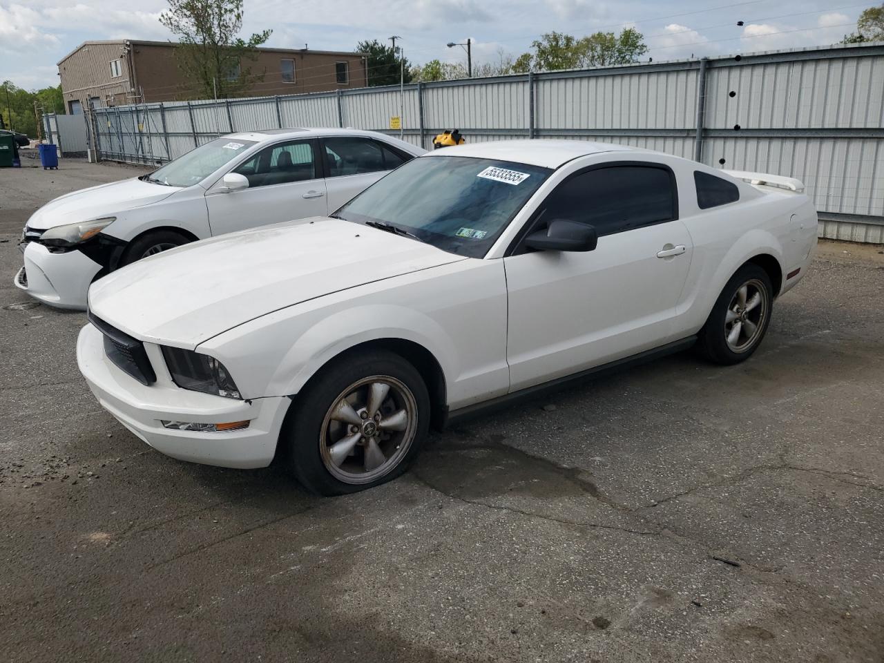 2006 Ford Mustang იყიდება Glassboro-ში, NJ - Side