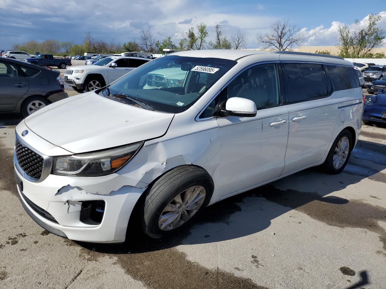 2015 Kia Sedona Ex للبيع في Bridgeton، MO - All Over