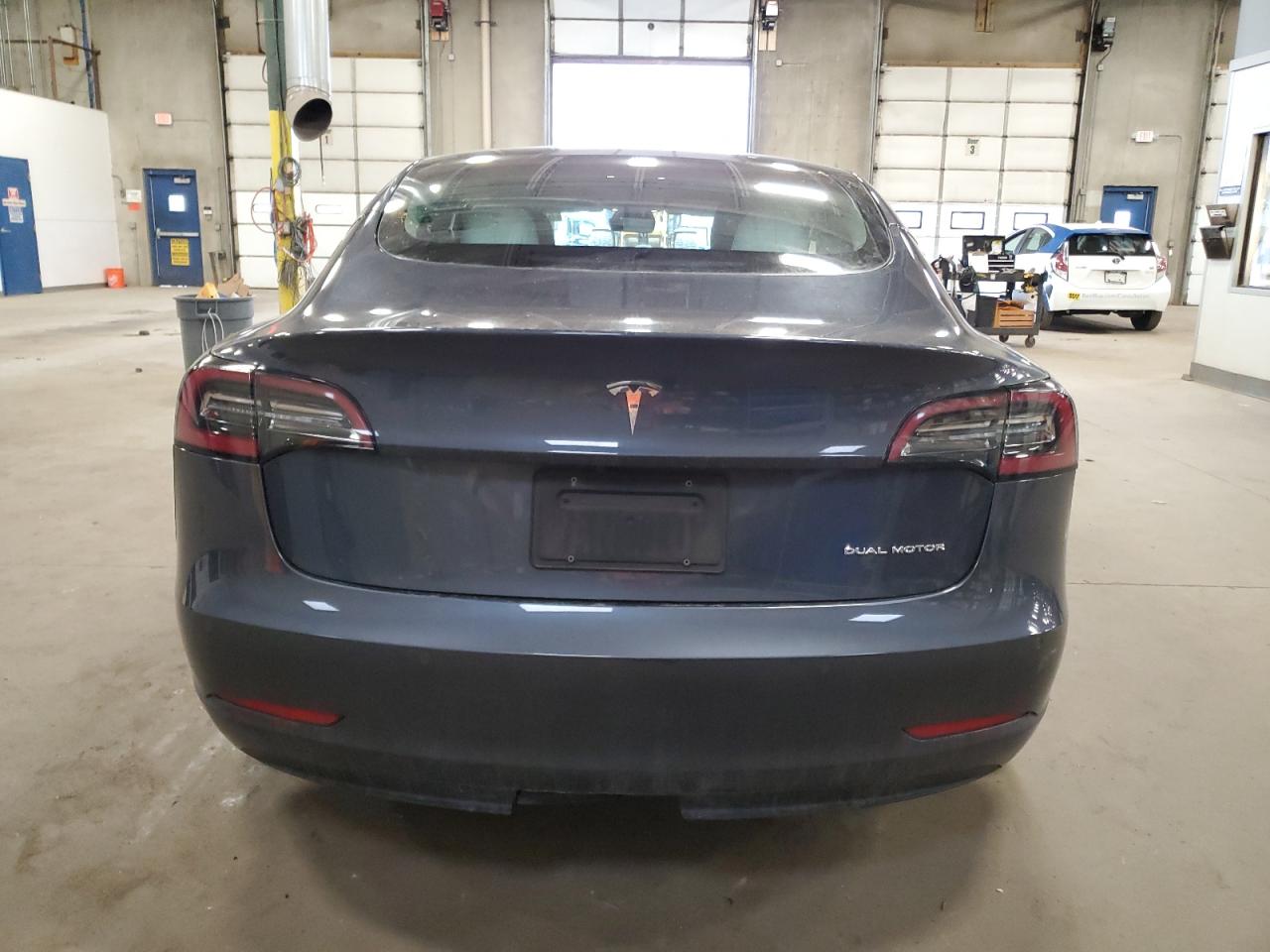 2022 Tesla Model 3 VIN: 5YJ3E1EB9NF199184 Lot: 52413175