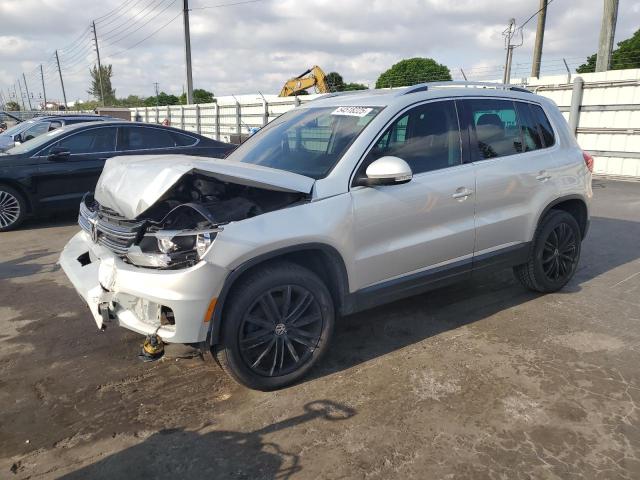  VOLKSWAGEN TIGUAN 2013 Сріблястий