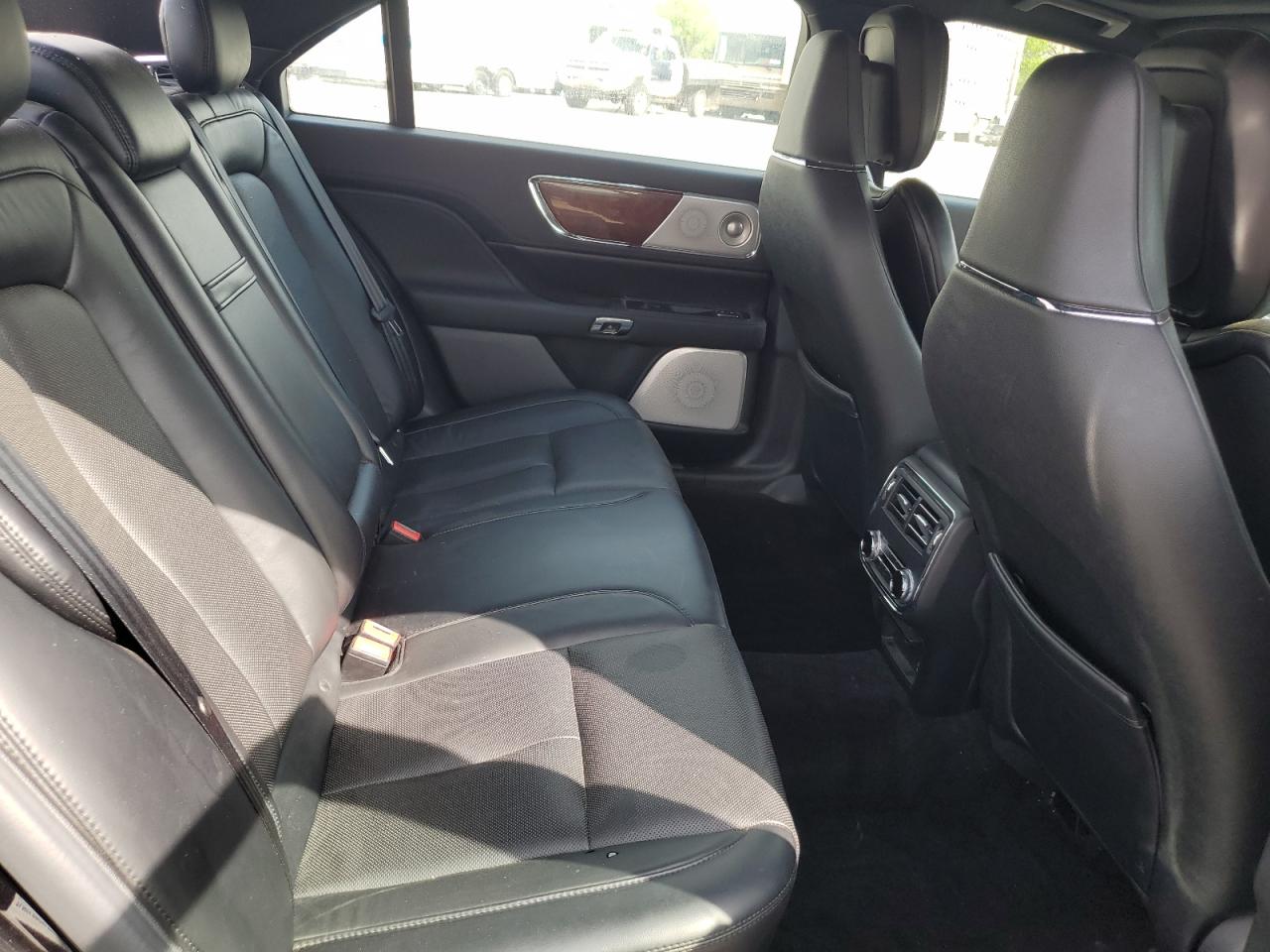 2020 Lincoln Continental Reserve VIN: 1LN6L9RP6L5602944 Lot: 54339585