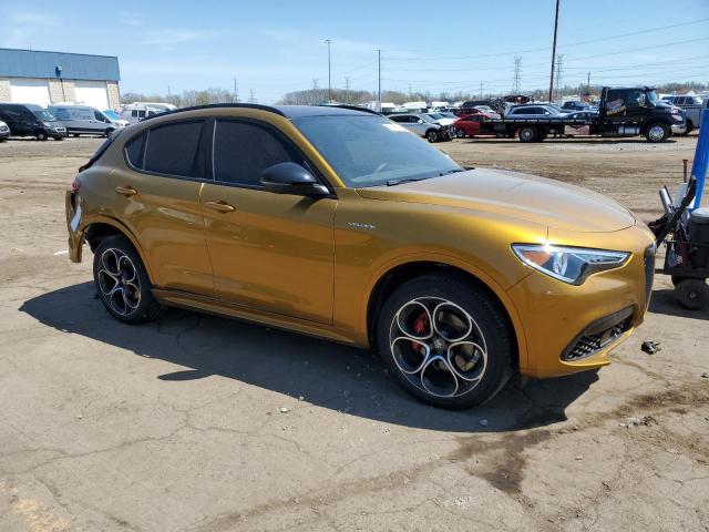  ALFA ROMEO STELVIO 2023 Złoty