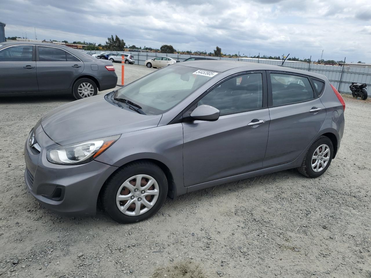 2013 Hyundai Accent Gls for Sale in Antelope, CA - Minor Dent/Scratches
