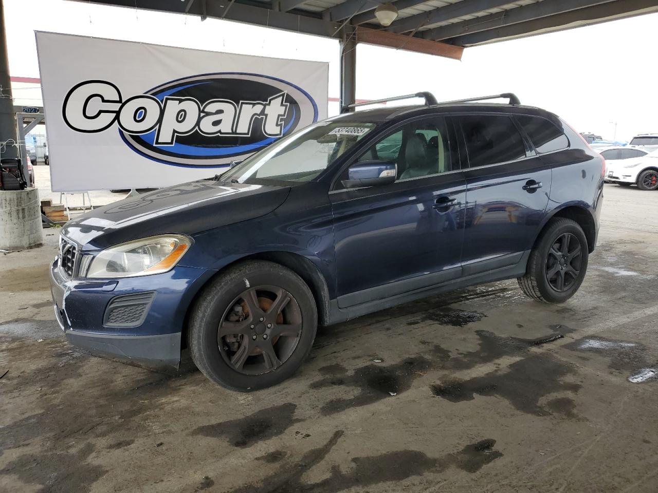 2013 Volvo Xc60 T6 de vânzare în Hayward, CA - All Over