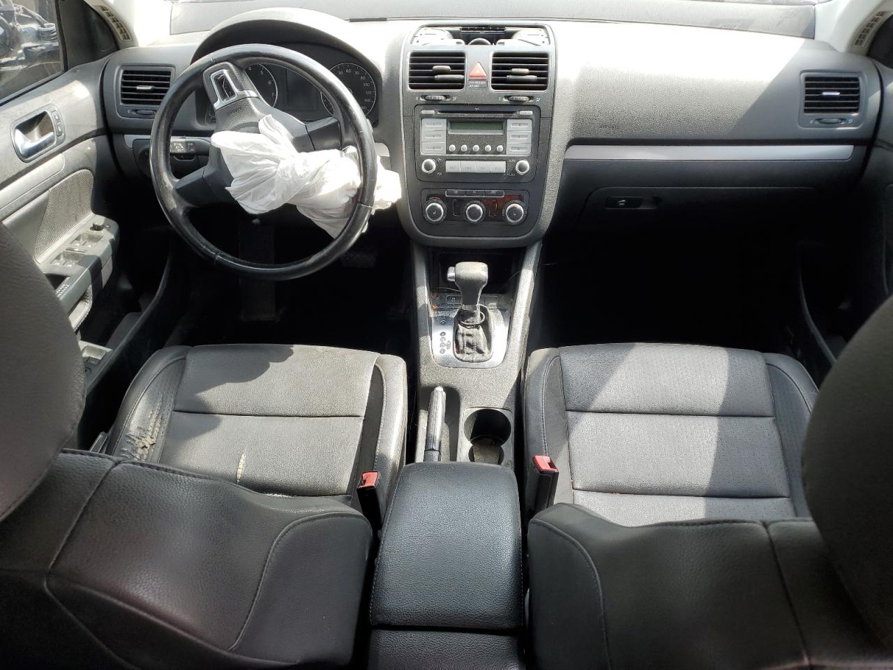 2010 Volkswagen Jetta Limited VIN: 3VWAX7AJ1AM105397 Lot: 53749085