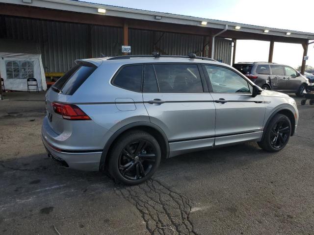  VOLKSWAGEN TIGUAN 2023 Серебристый