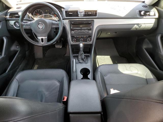 Седаны VOLKSWAGEN PASSAT 2014 Черный
