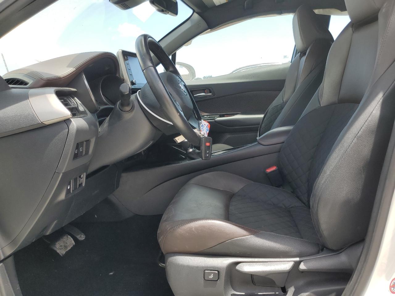 2019 Toyota C-Hr Xle VIN: NMTKHMBX4KR100572 Lot: 54371845