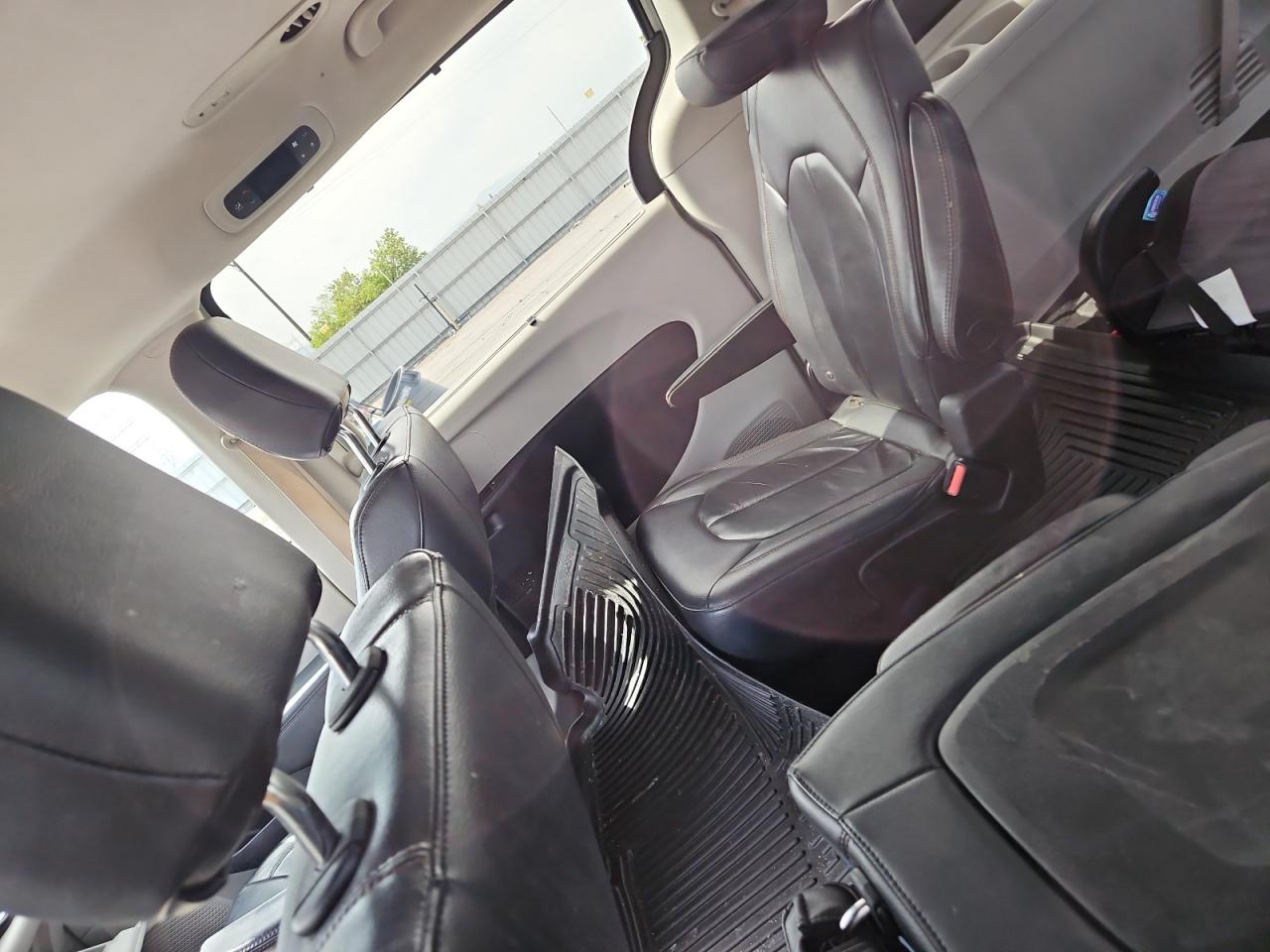 2017 Chrysler Pacifica Touring L VIN: 2C4RC1BG0HR803035 Lot: 54322795