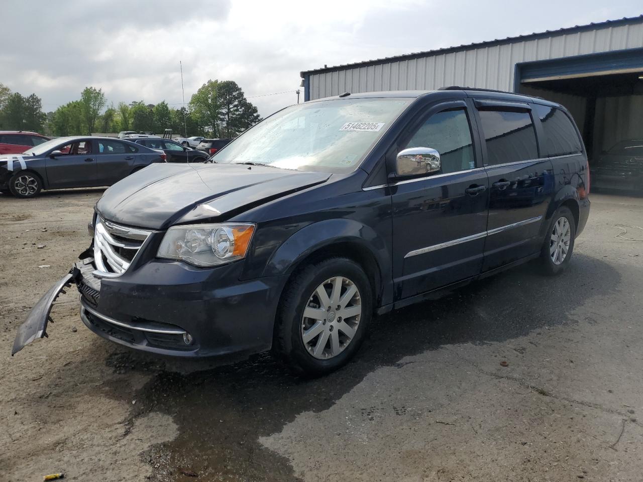 2011 Chrysler Town & Country Touring L for Sale in Shreveport, LA - Front End