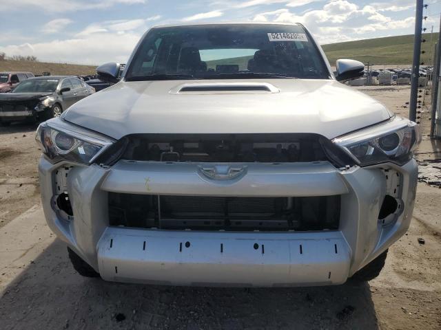  TOYOTA 4RUNNER 2024 Srebrny