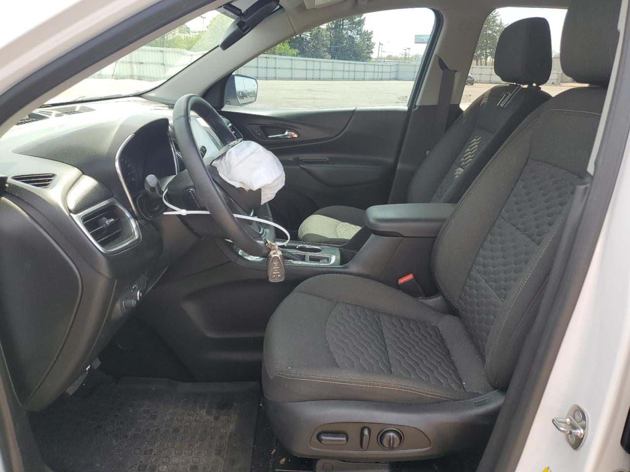 2019 Chevrolet Equinox Lt VIN: 2GNAXLEX5K6295945 Lot: 53998125