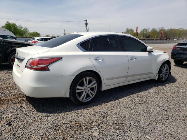 Sedans NISSAN ALTIMA 2015 White